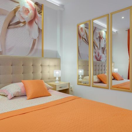 Room&Studio Apartment Just Enjoy Split Kültér fotó