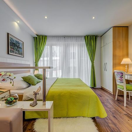Room&Studio Apartment Just Enjoy Split Kültér fotó