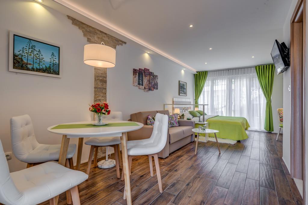 Room&Studio Apartment Just Enjoy Split Kültér fotó